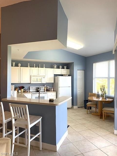 2nd image of 20916 Island Sound Cir Unit 405
