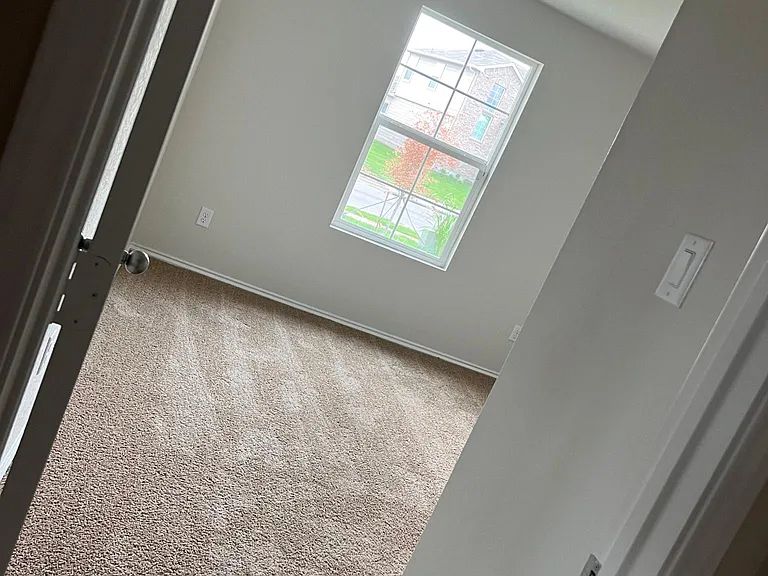 205 Lily Pond Trl — Photo 11