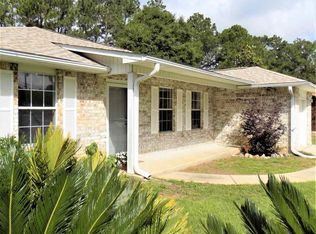 1041 Willow Lake Ct, Pensacola, FL 32506