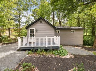 230 Hemlock Grove Rd, Newfoundland, PA 18445