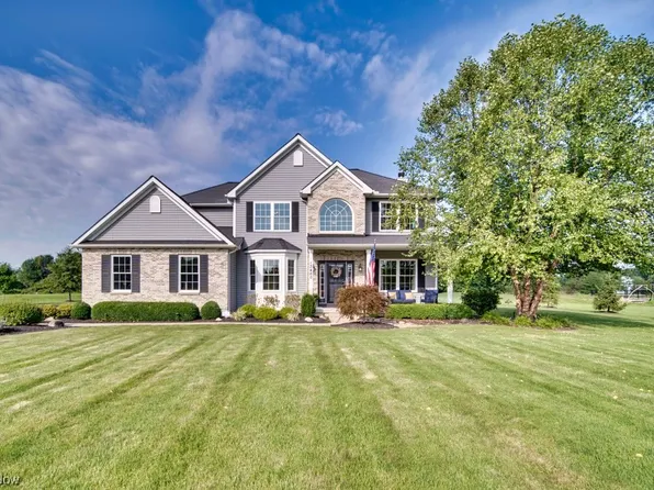 13480 Willow Creek Ln, Columbia Station, OH 44028