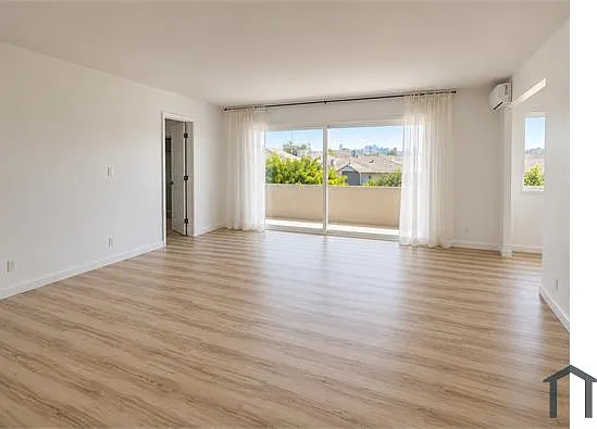 1178 N Kenmore Ave #3 — Photo 3