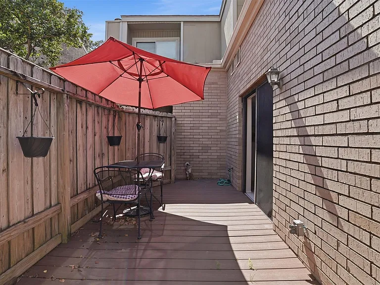 1920 Augusta Dr #31 — Photo 21