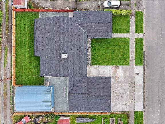 3rd image of 307 S 11th Street