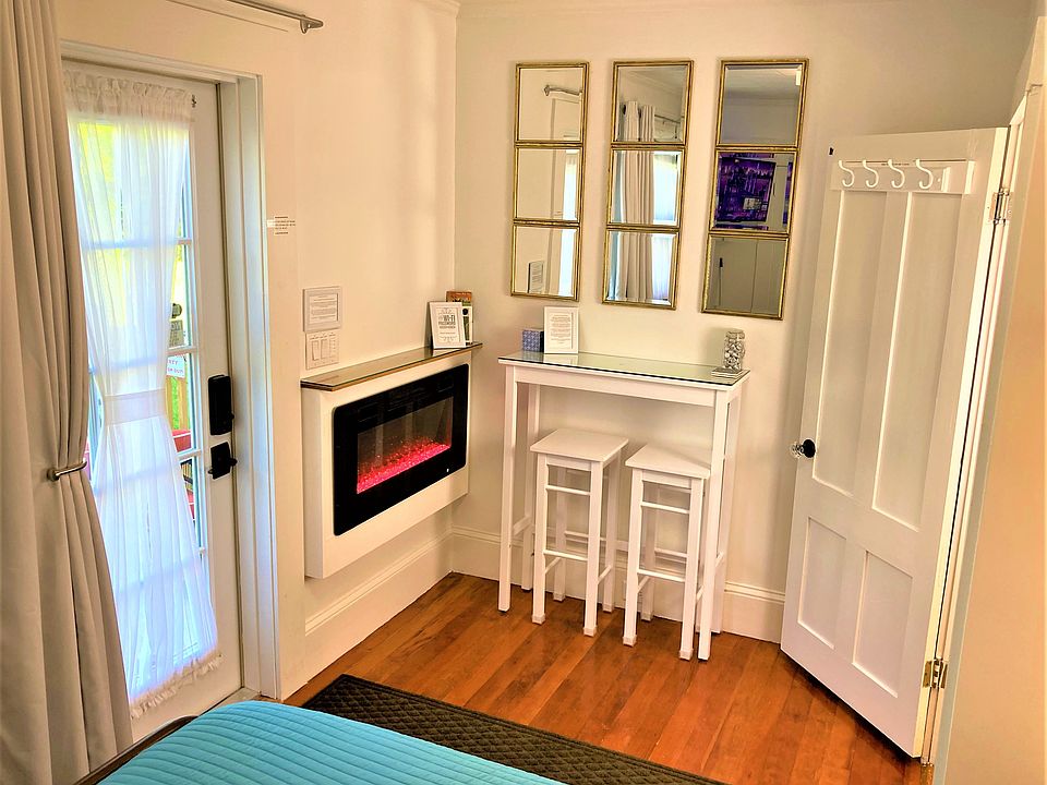 Fireplace, bistro set