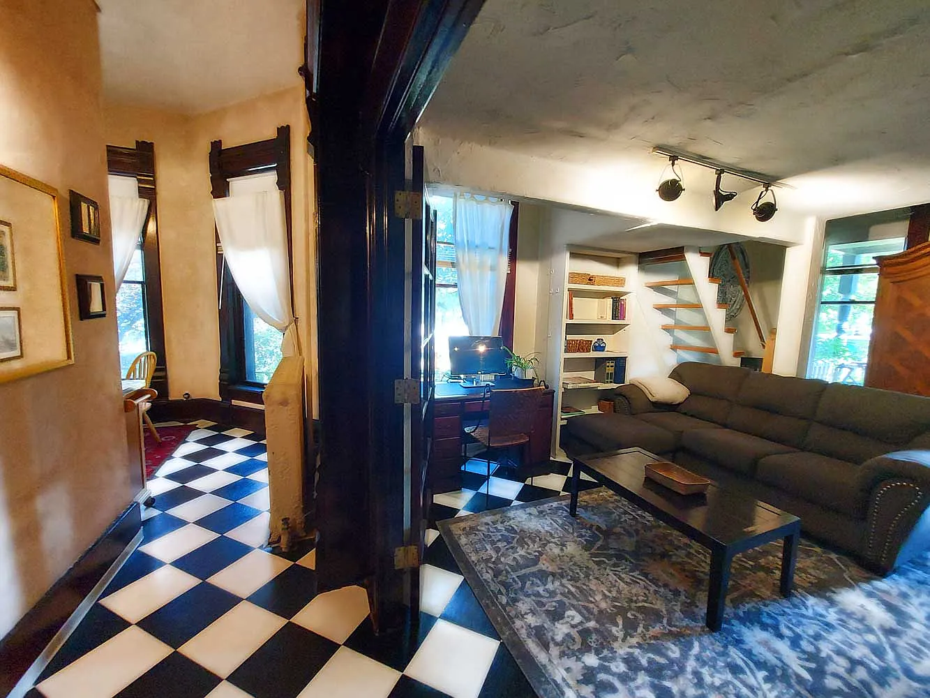 1 bed, 550 sqft, $1,500 — Photo 3