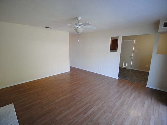 3rd image of 7849 Glen Echo St