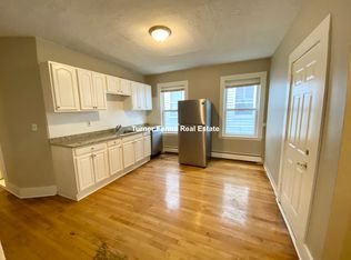 12 Estrella St #3A, Jamaica Plain, MA 02130