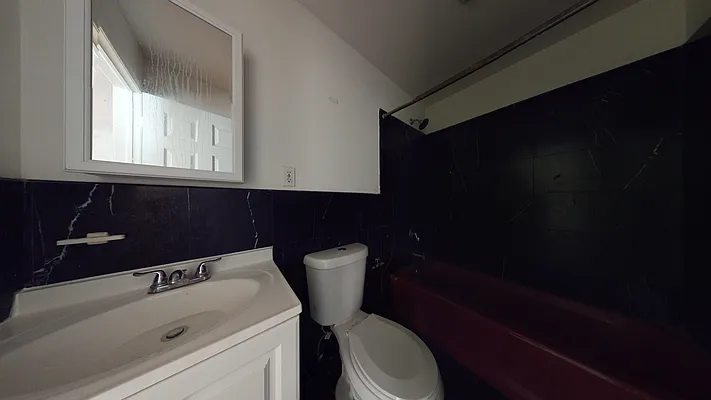 Rented by Bond New York | media 30