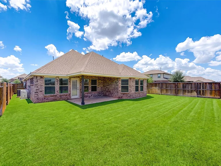 101 Sunray Creek Dr — Photo 35
