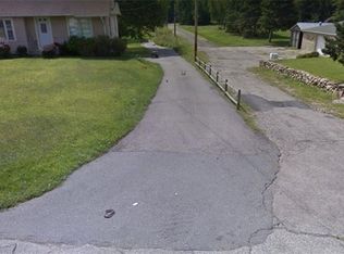 36 Pine Hill Rd, Johnston, RI 02919