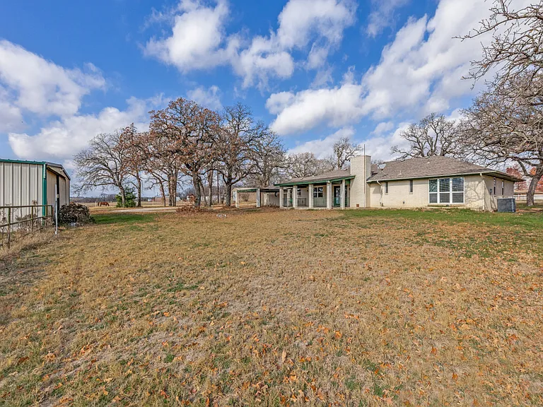 7335 Reed Rd — Photo 5
