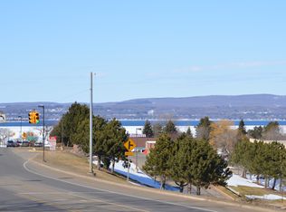 1265 Anderson, Petooskey, MI 49770