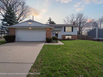 1814 Springfield Ln, Lansing, MI, 48912