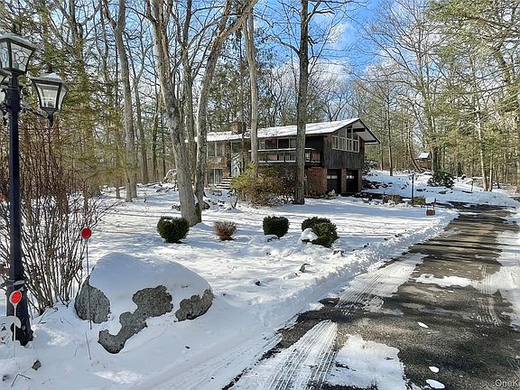 4th image of 12 Deer Path Road