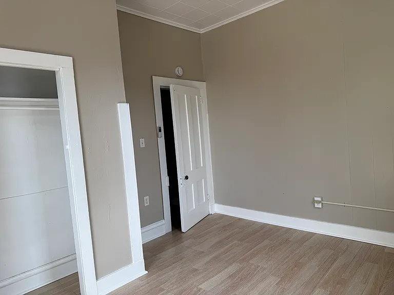 262 Fond Du Lac Ave #1 — Photo 5