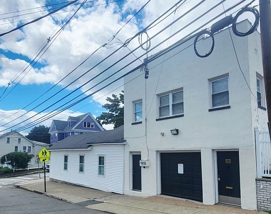 3rd image of 701 Birch St #1