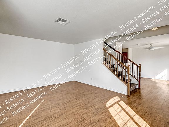 3rd image of 8144 Autumn Star Ave