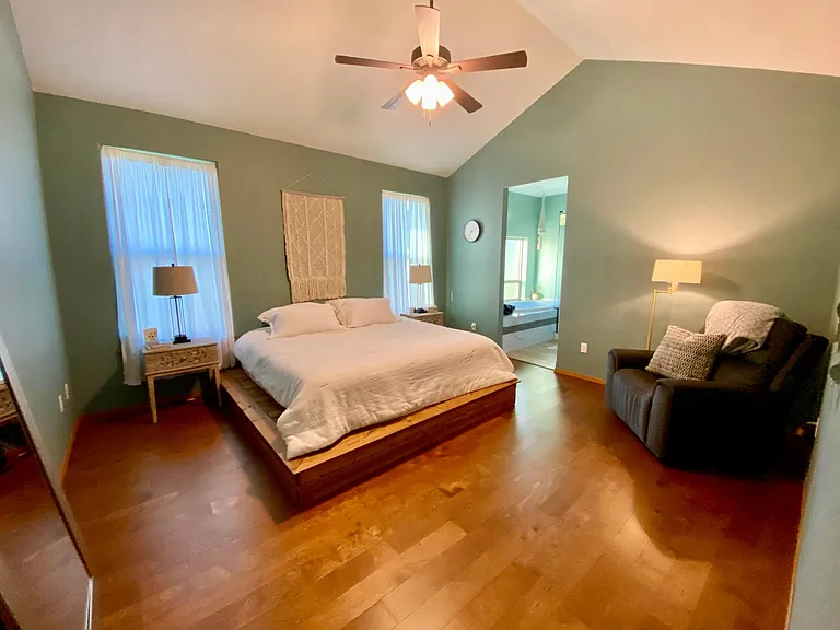 403 Bottle Bay Rd — Photo 10