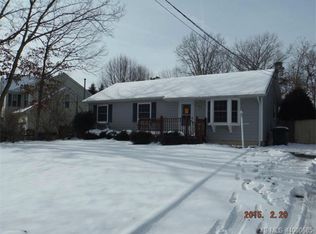 560 Pirate Ln, Manahawkin, NJ 08050