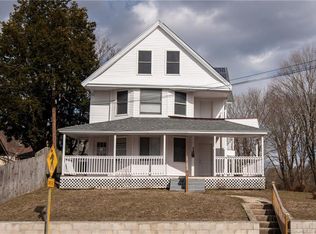 31 Mechanics St, Putnam, CT 06260