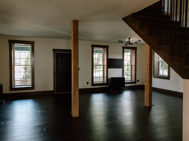 307 E Meadow Valley Rd — Photo 6