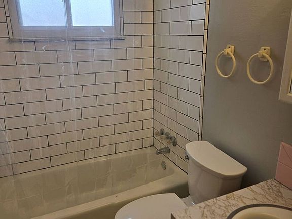 2nd image of 2264 5th St SW #2266