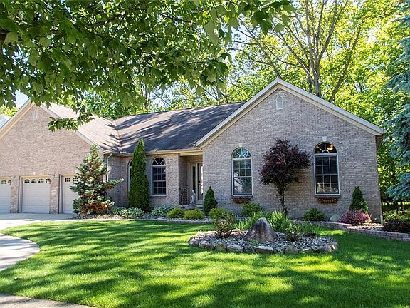 2nd image of 17173 Woodlawn Ct