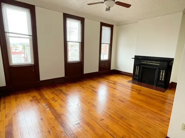 1607 Sarah St APT 3-2, Pittsburgh, PA 15203