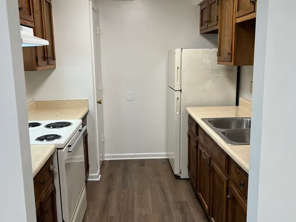 75 Hillview Apt Dr, Mc Kenzie, TN