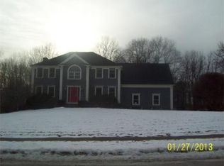 14 Liberty Hill Dr, Blackstone, MA 01504