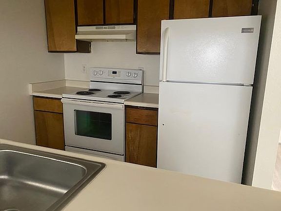 3rd image of 1457 N Camino Alto Dr APT 221