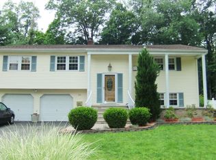 24 Evergreen Dr, Lincoln Park, NJ 07035