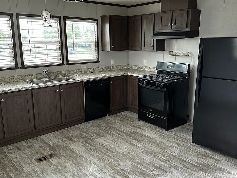 2951 W Ponderosa St — Photo 5