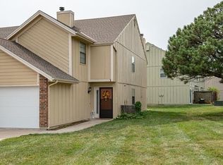 519 NE 6th St APT D, Blue Springs, MO 64014