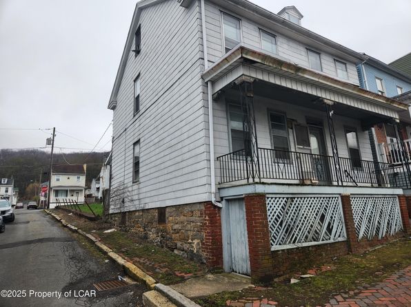 1200 Walnut St, Ashland, PA 17921