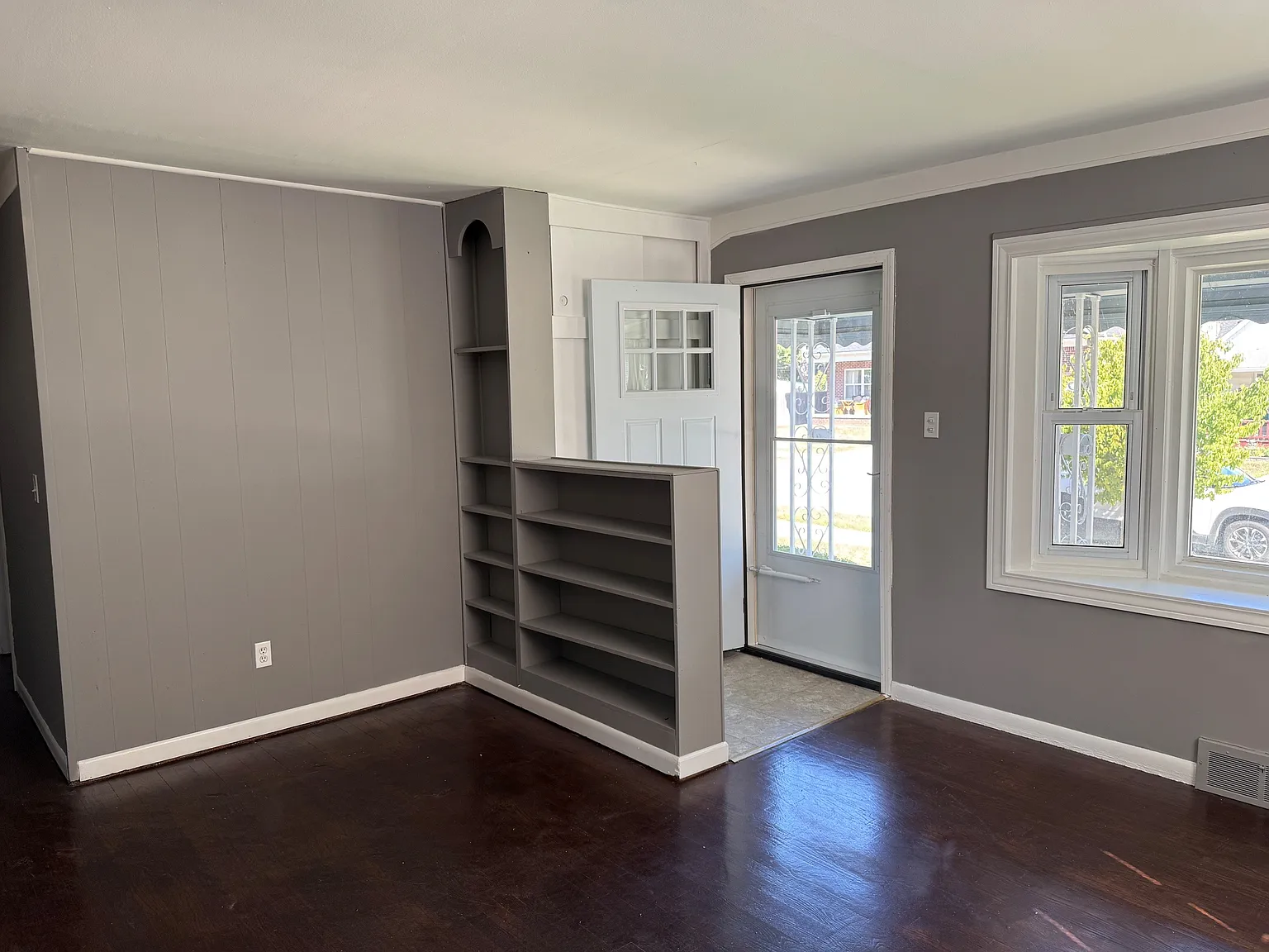 3 bed, 864 sqft, $1,700 — Photo 3