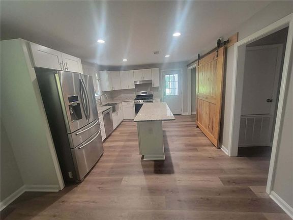 3rd image of 78 Bell Rd