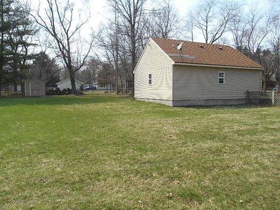 4th image of 6609 Charles St