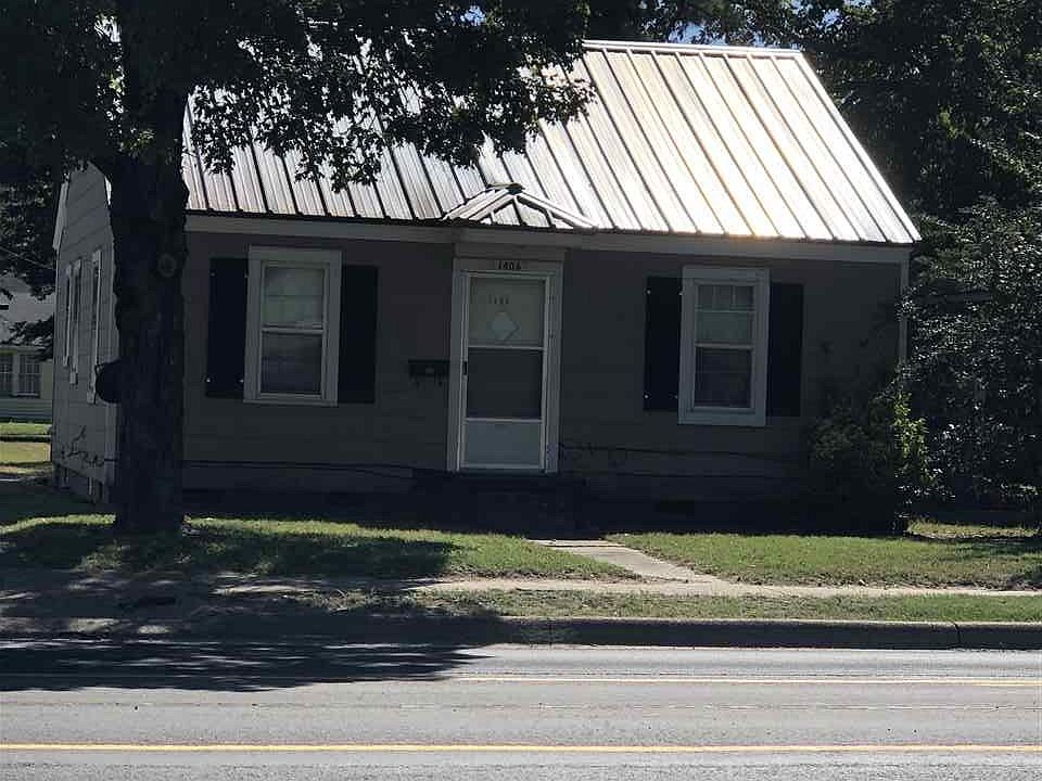 1st image of 1406 Malcolm Ave