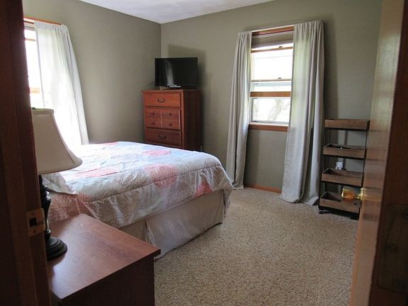 5th image of 602 Park Dr