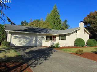 2055 N Country Club Dr, Canby, OR 97013