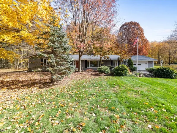 14675 Russell Ln, Novelty, OH 44072