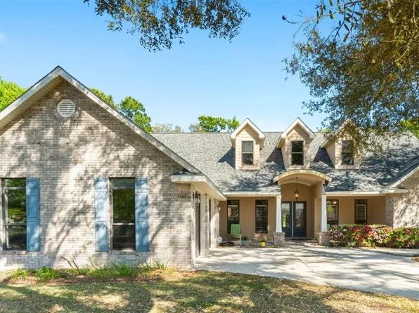 3180 Edinburgh Castle Dr, Milton, FL 32583
