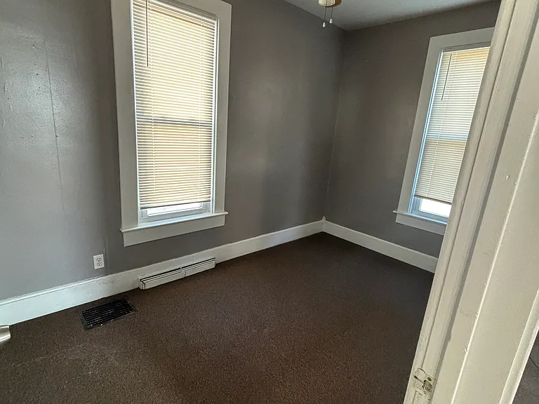 217 E North St #1-A — Photo 4