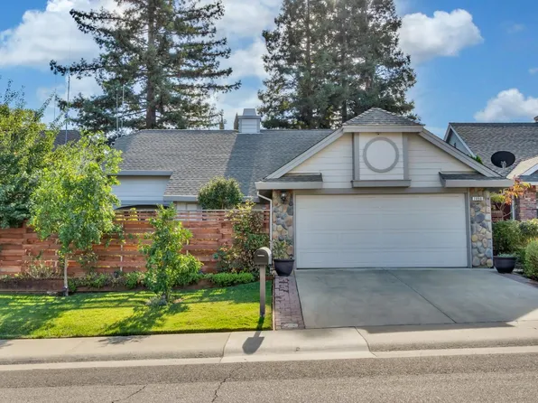 7090 Enright Dr, Citrus Heights, CA 95621