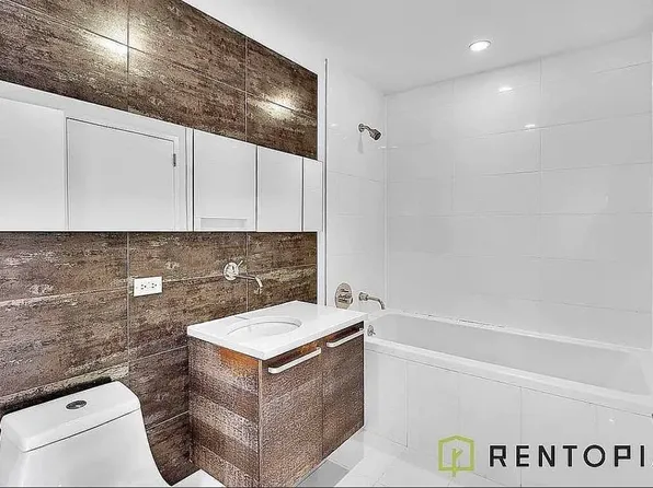 229 North 8th Street image 9 of 11