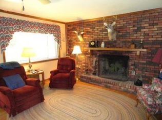 579 Newcomb Creek Rd, Wayne, WV 25570