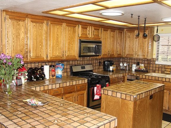 Kitchen 2