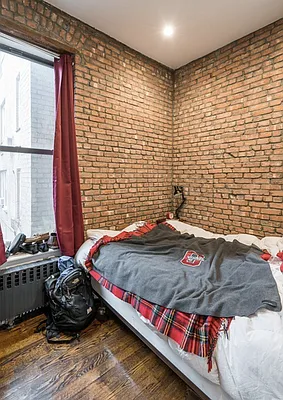 Rented by Douglas Elliman | media 27